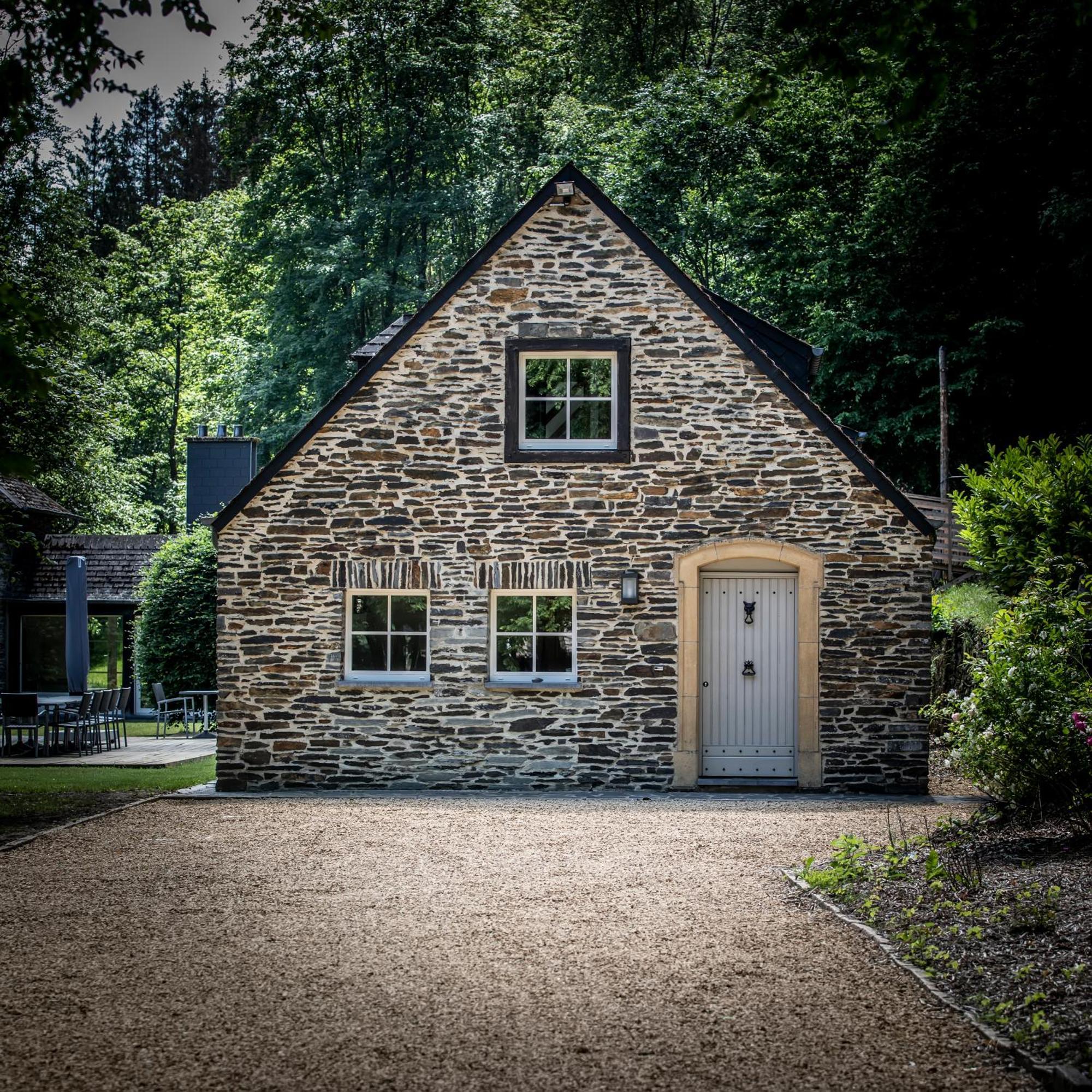 Chateau Du Pont D'Oye Habay-la-Neuve Экстерьер фото